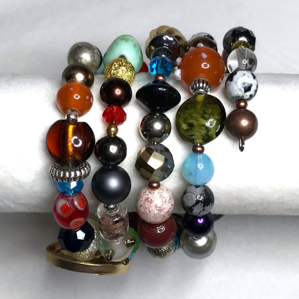 Handmade Bracelet with Vintage and Modern Elements (B76-5H) New Without Tags - Picture 6 of 8